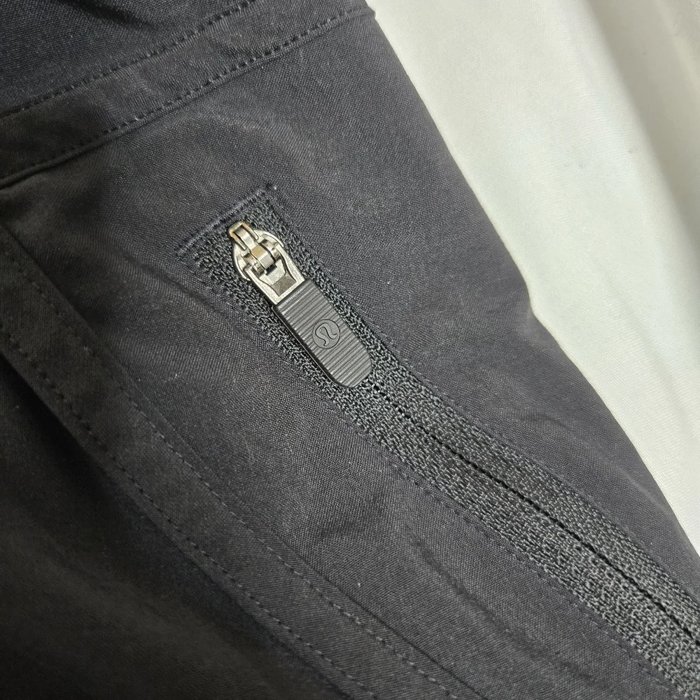 lululemon athletica tracker iv